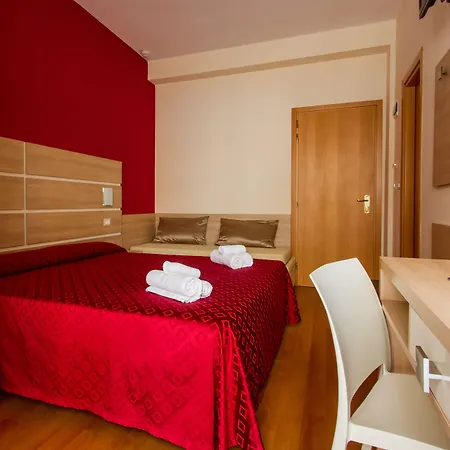 Hotel Monica-2